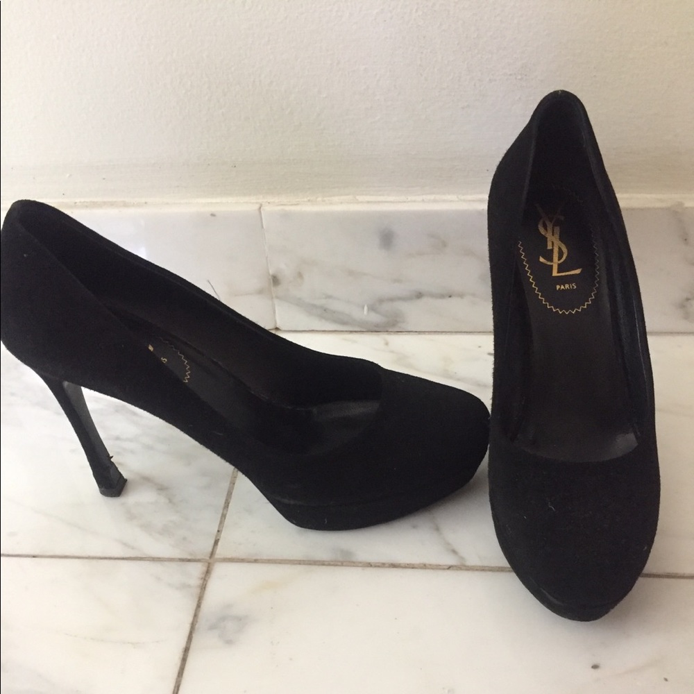 Women’s SAINT LAURENT Black Pumps